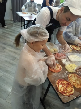 Алиса Попова